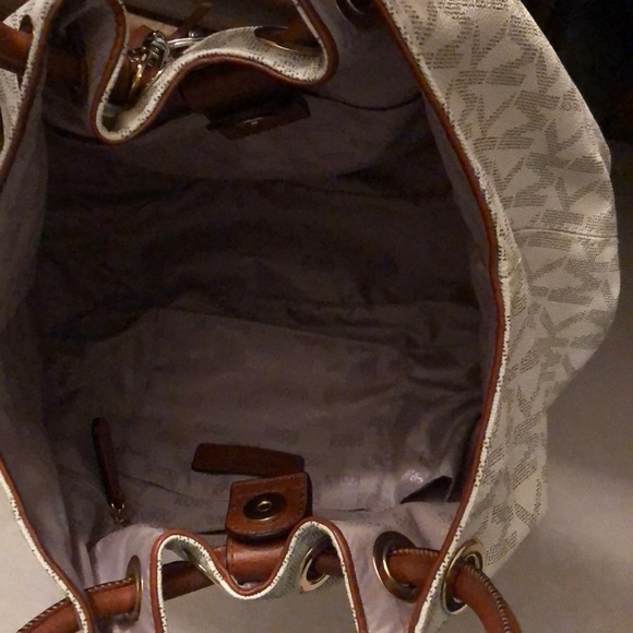 Michael Kors - Picture 3 of 3